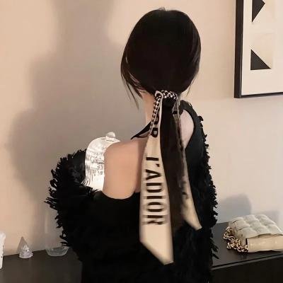 泄露春光